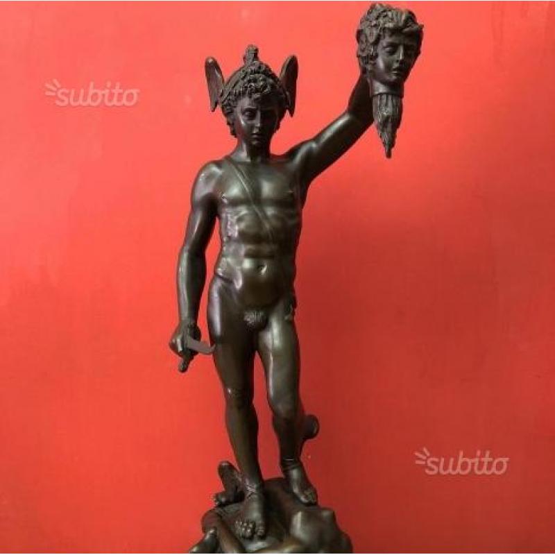 Statuetta soggetto mitologico